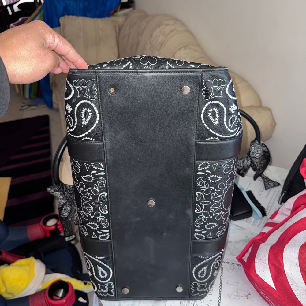 Really good looking bag. I don’t have a need for it anymore. used condition.
